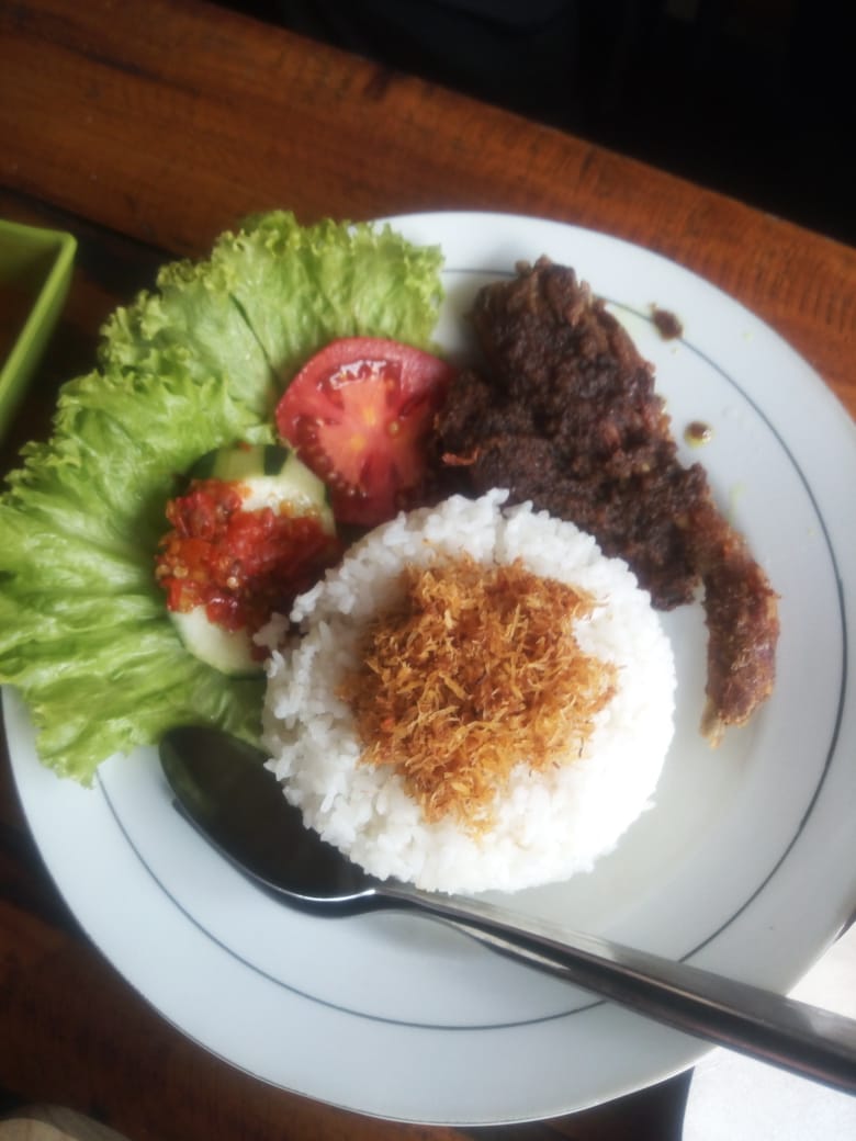 Makan Sampai Kenyang di Middle Class