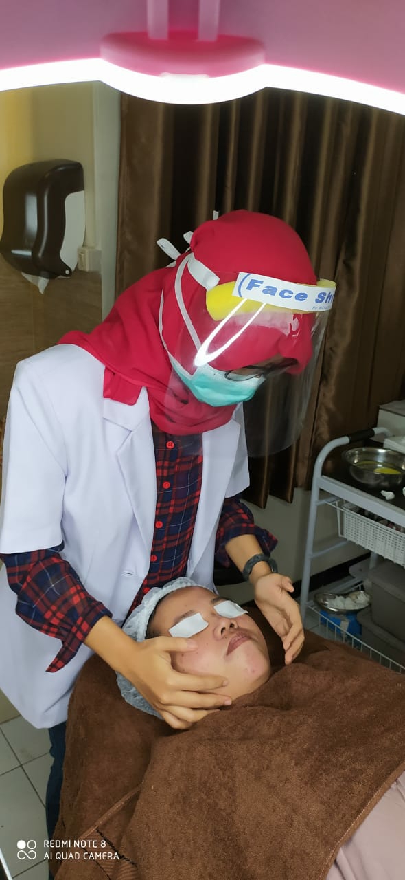 Cantik bersama Glow + Aesthetic Clinic